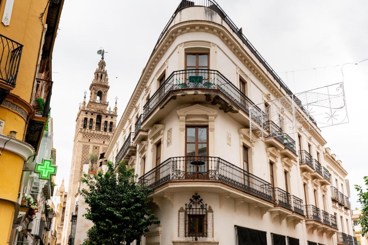 Cathedral Apartment, Upper Floor Apartment セビリア エクステリア 写真
