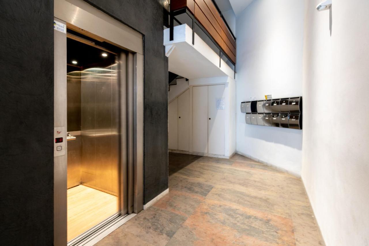 Cathedral Apartment, Upper Floor Apartment セビリア エクステリア 写真